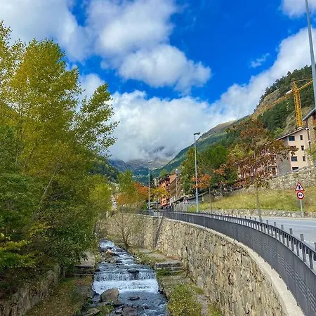 Iconic - A Pie De Pistas En 1 Minuto - Terraza Con Vistas Al Valle - Parking Gratis L By Bonesvacances شقة *